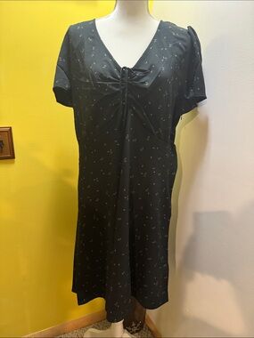 NWT Levi’s dress size XXL.